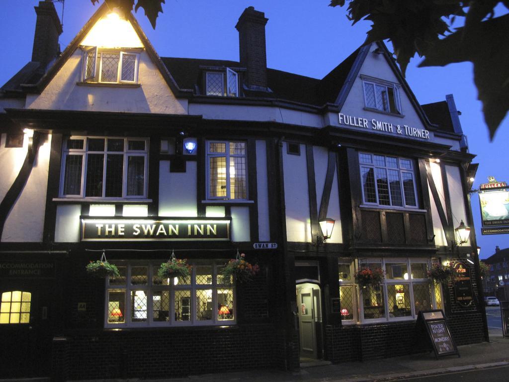 The Swan Inn Pub Isleworth Zewnętrze zdjęcie